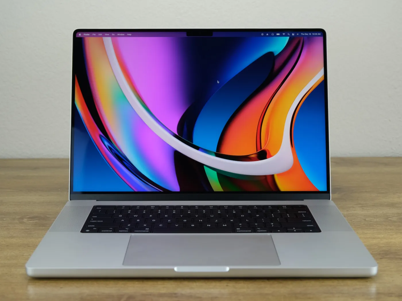 Apple to Release OLED MacBook Pro in 2024: A New Era of Display Technology